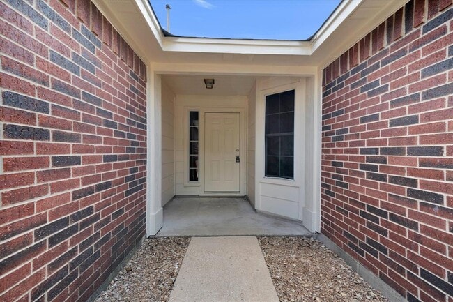Building Photo - 1707 Primrose Ln