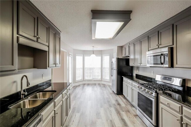 Building Photo - 287 Ambassador Cir