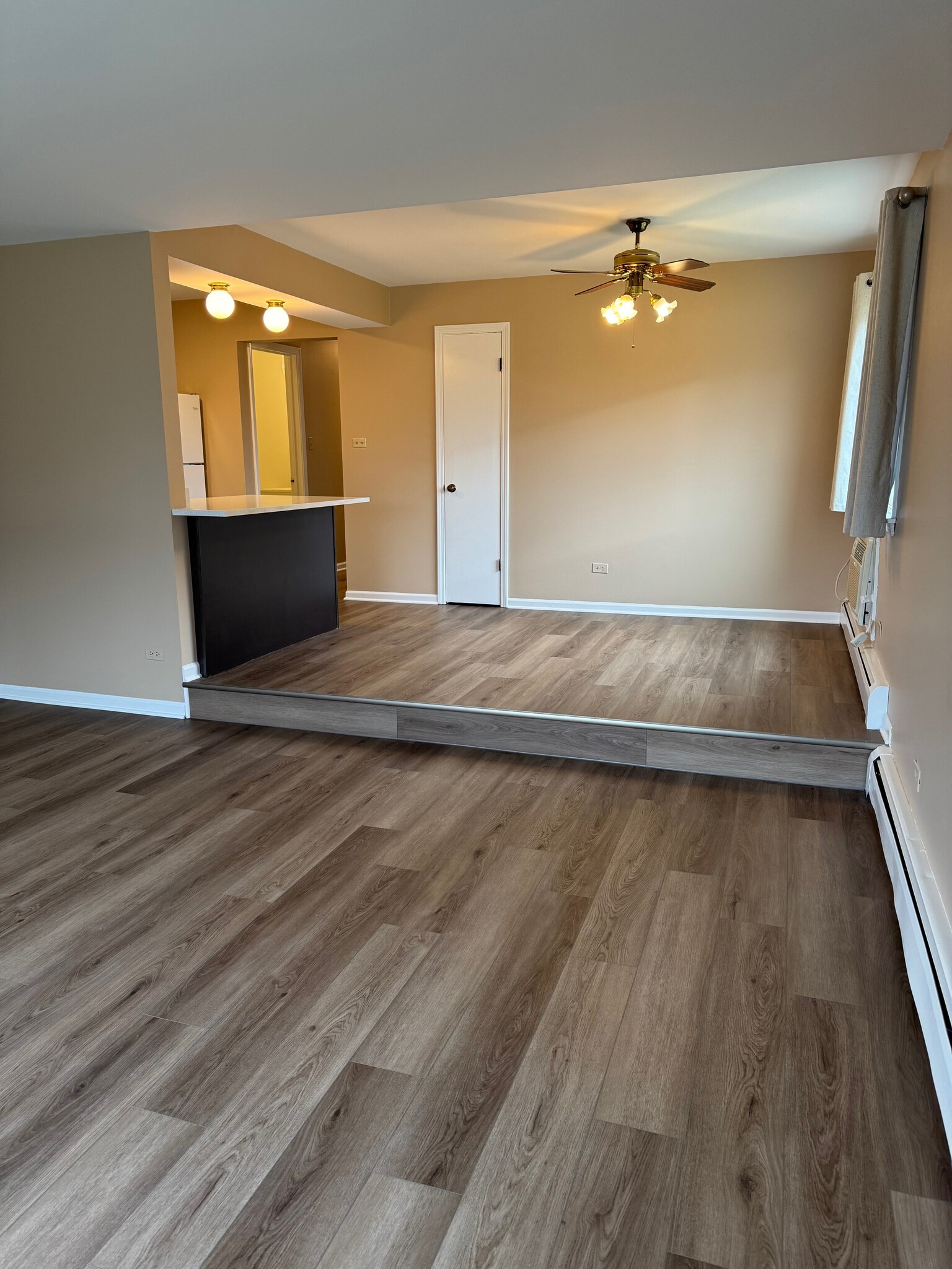 Building Photo - 9731 S 90th Ave