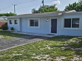 Building Photo - 2551 NE 7th Ter