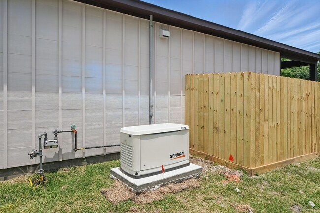 Building Photo - 3502 McBride St