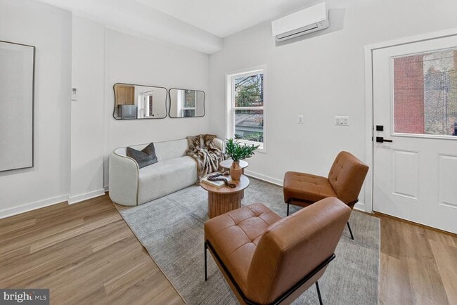 Building Photo - 709 Massachusetts Ave NE