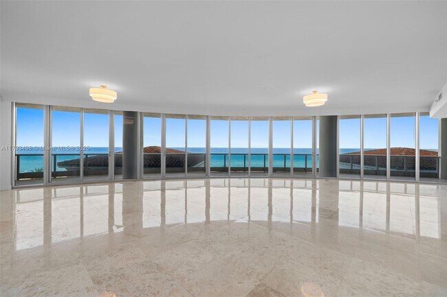 Building Photo - 5959 Collins Ave