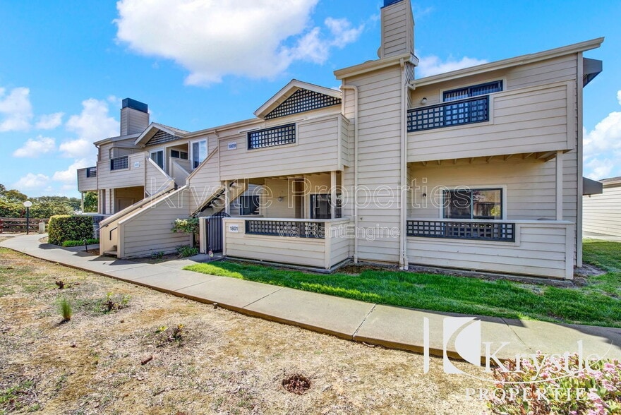 Building Photo - 1201 Glen Cove Pkwy