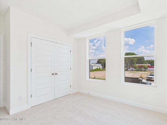 Building Photo - 1259 Shaw View Aly