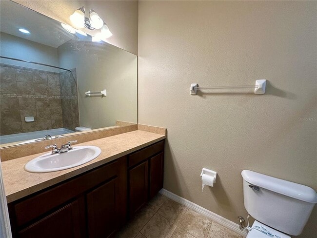 Building Photo - 15816 Fishhawk View Dr