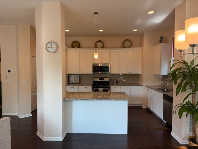 Building Photo - 463 Timber Trail Ct