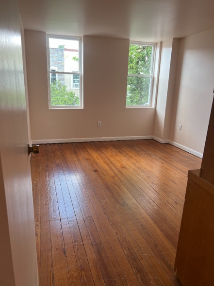 Primary Photo - 405 W 23rd St