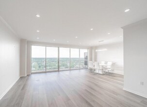 Building Photo - 2200 Willowick-103.1