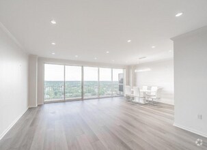 Building Photo - 2200 Willowick-720.105