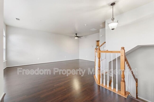 Building Photo - 9530 Walker Way