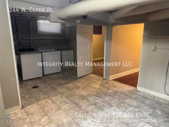 Building Photo - 3144 W Clyde Pl
