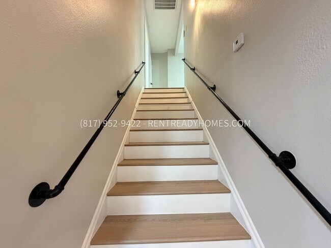 Building Photo - 8318 Jennings St