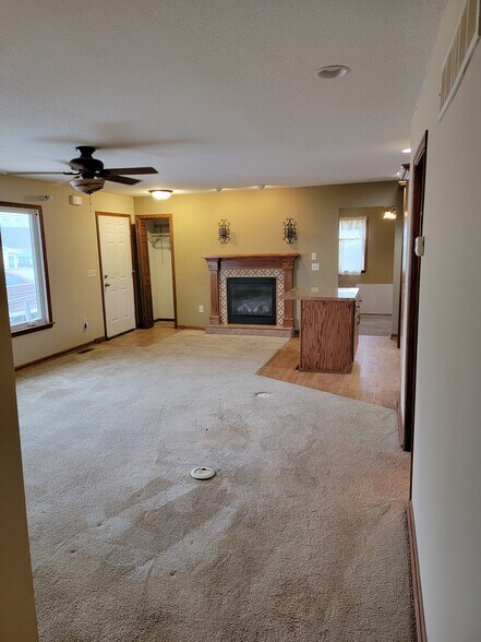 Building Photo - 8217 Leisure Ln