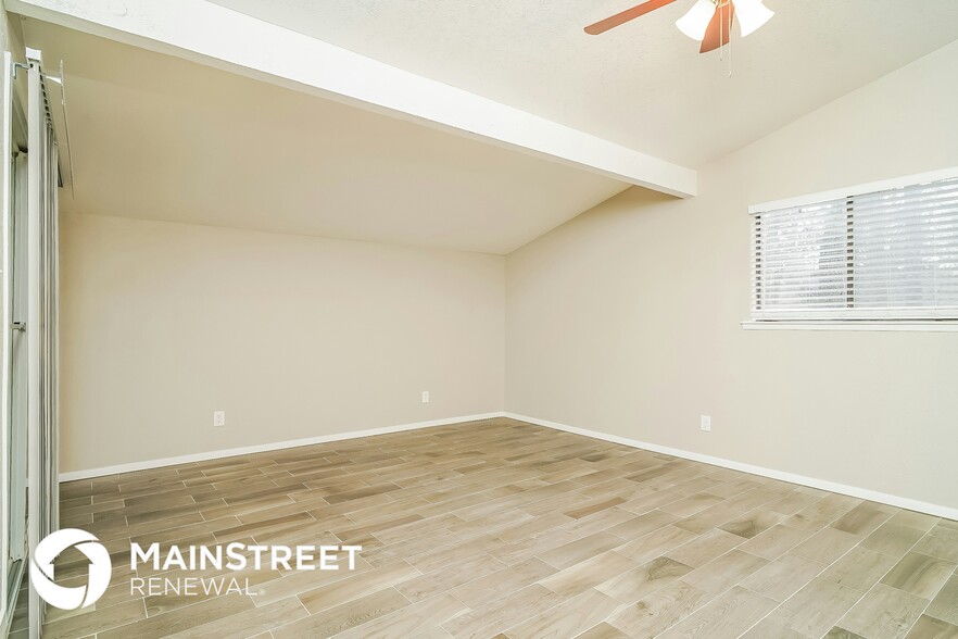 Building Photo - 4210 Coronet Ln