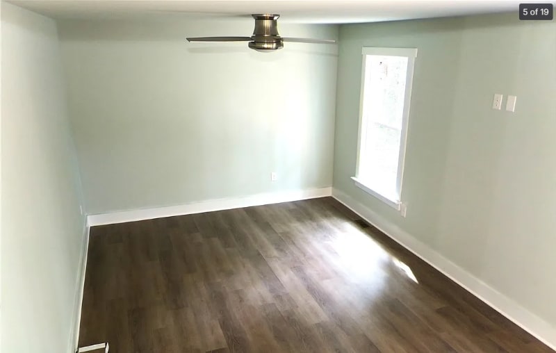 Building Photo - 16208 Pauline Ave