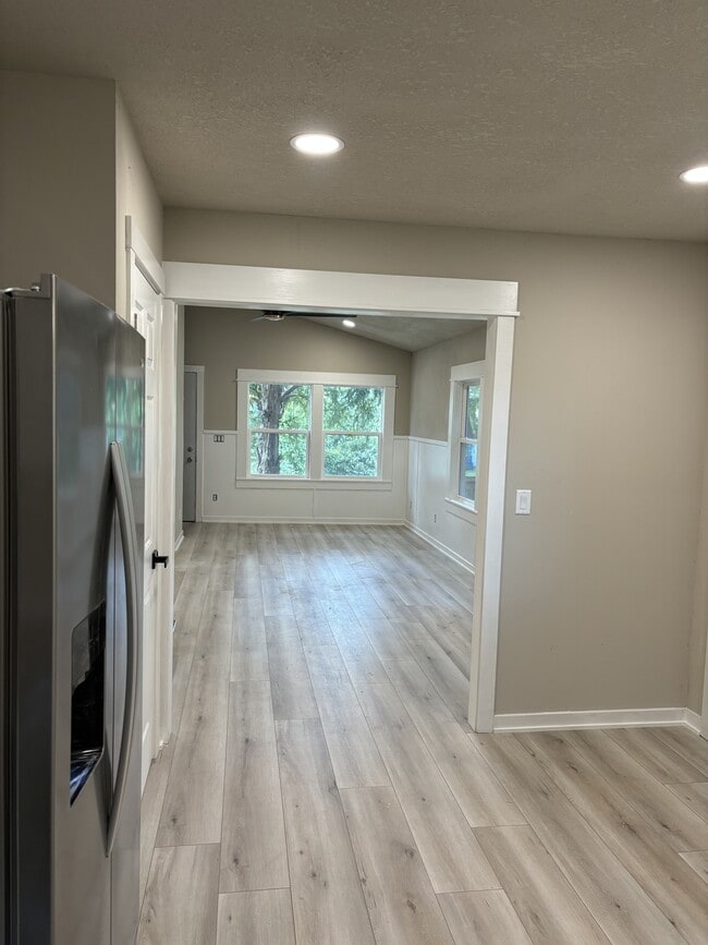 Building Photo - 209 N 22nd St