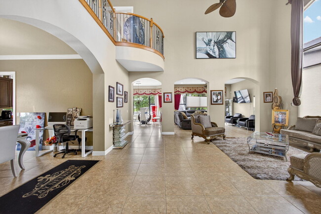 Building Photo - 3501 Collonade Dr