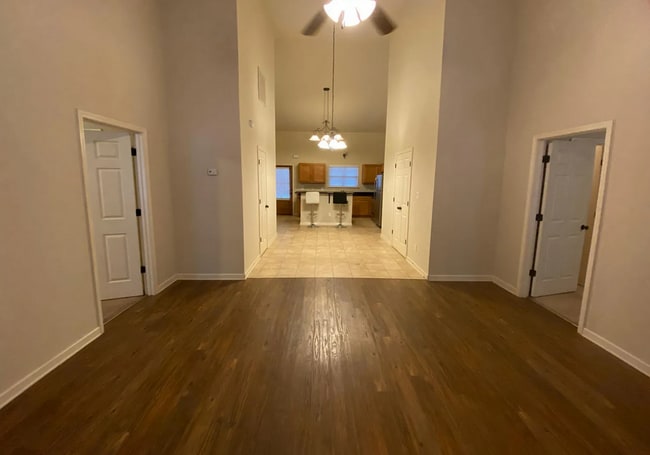 Building Photo - 4 BD/4.5 BA