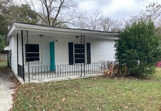 Building Photo - 4049 Villa Ave