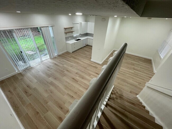 Building Photo - 12472 SW 44th Ct