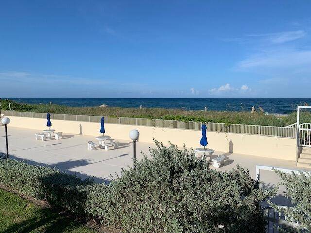 Primary Photo - 2565 S Ocean Blvd