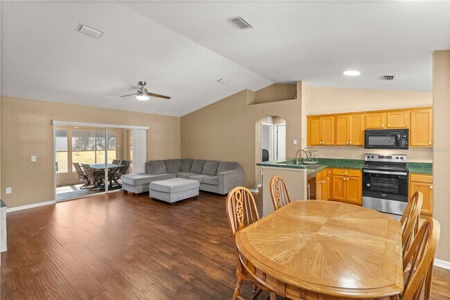 Building Photo - 10163 SW 188th Cir