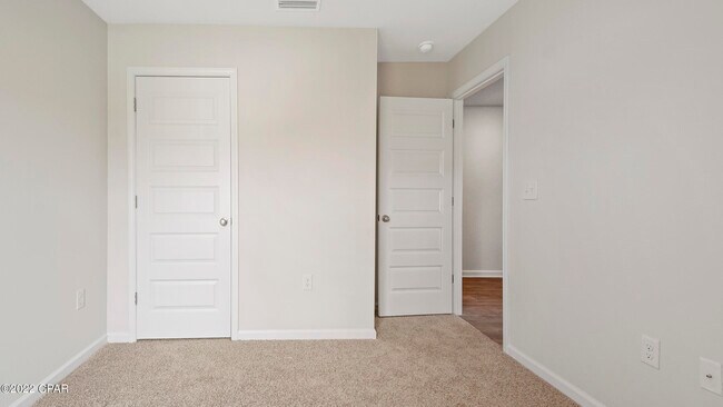 Building Photo - 5824 Tiagra Dr