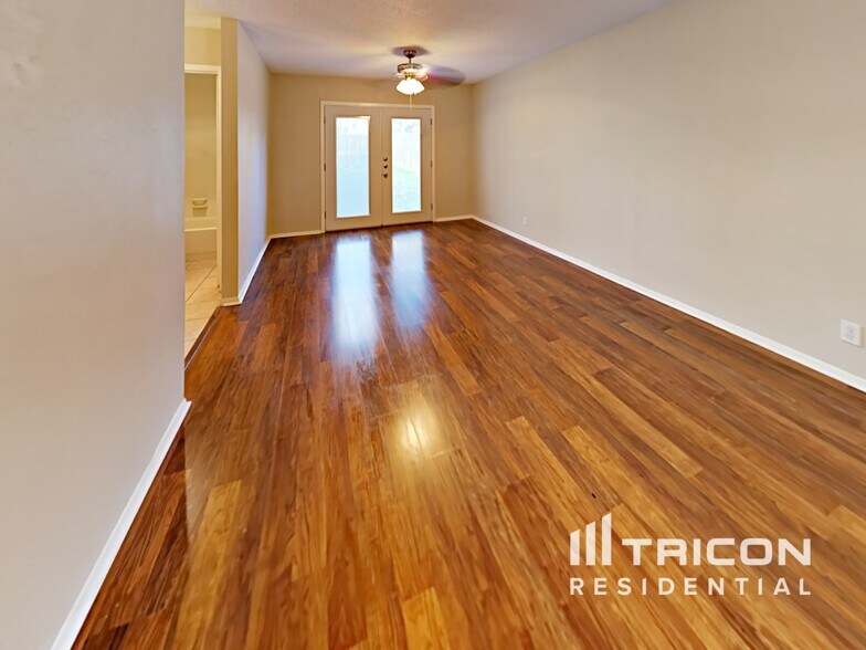 Building Photo - 6801 Castile De Oro