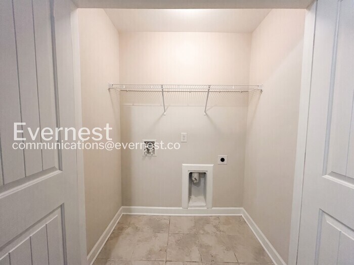Building Photo - 2760 Sparrowgap Trl