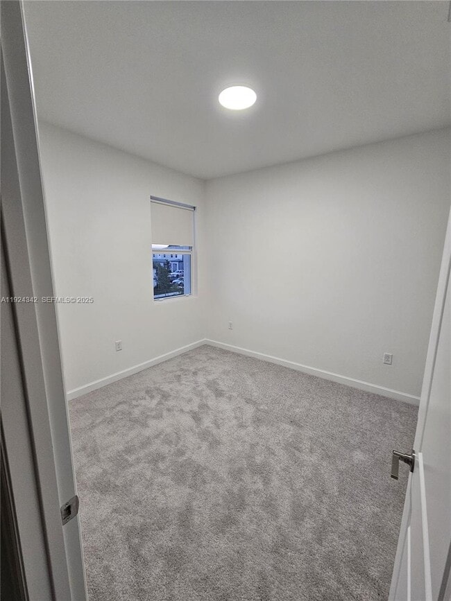 Building Photo - 27669 SW 155th Ave