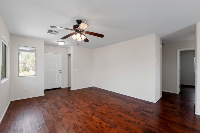 Building Photo - Live in Rancho El Dorado | Spacious 3 Bed Near Golf & Parks