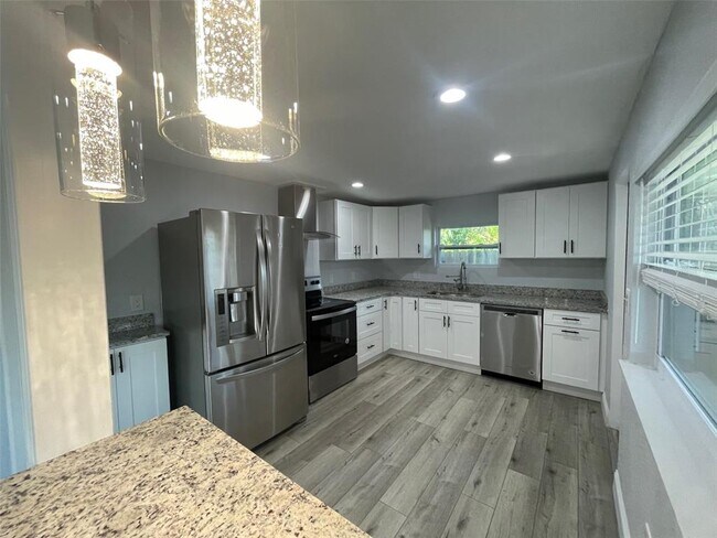 Building Photo - 3485 Adrian Ave