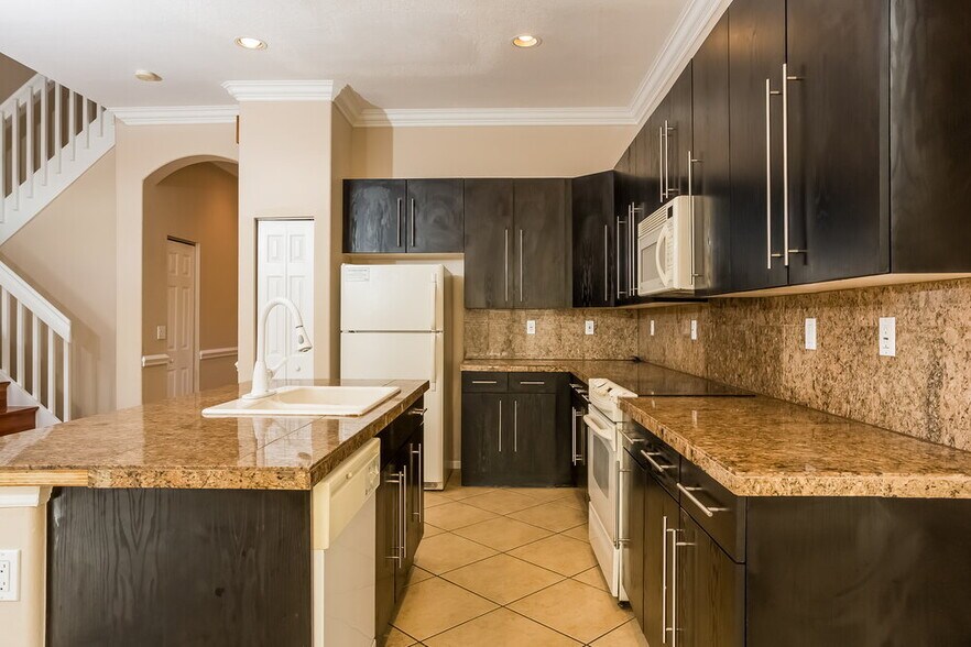 Building Photo - 5293 Sancerre Cir