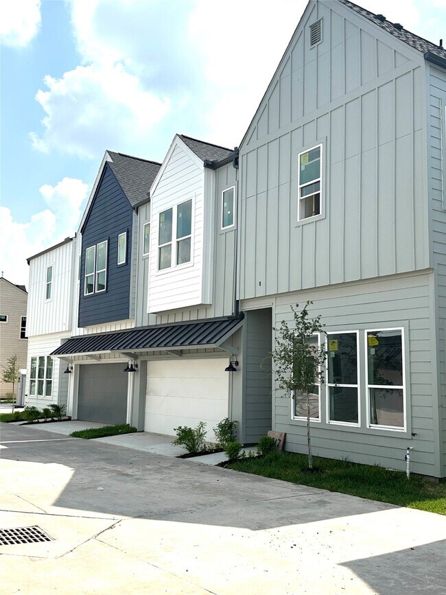 Building Photo - 8914 Laverne Shumard Ln