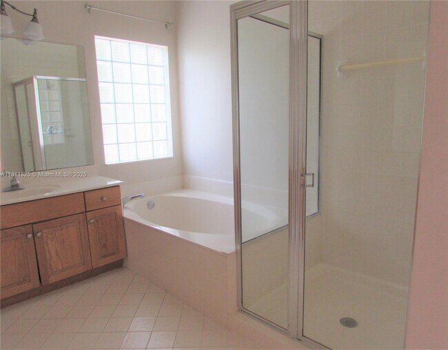 Building Photo - 3851 Falcon Ridge Cir