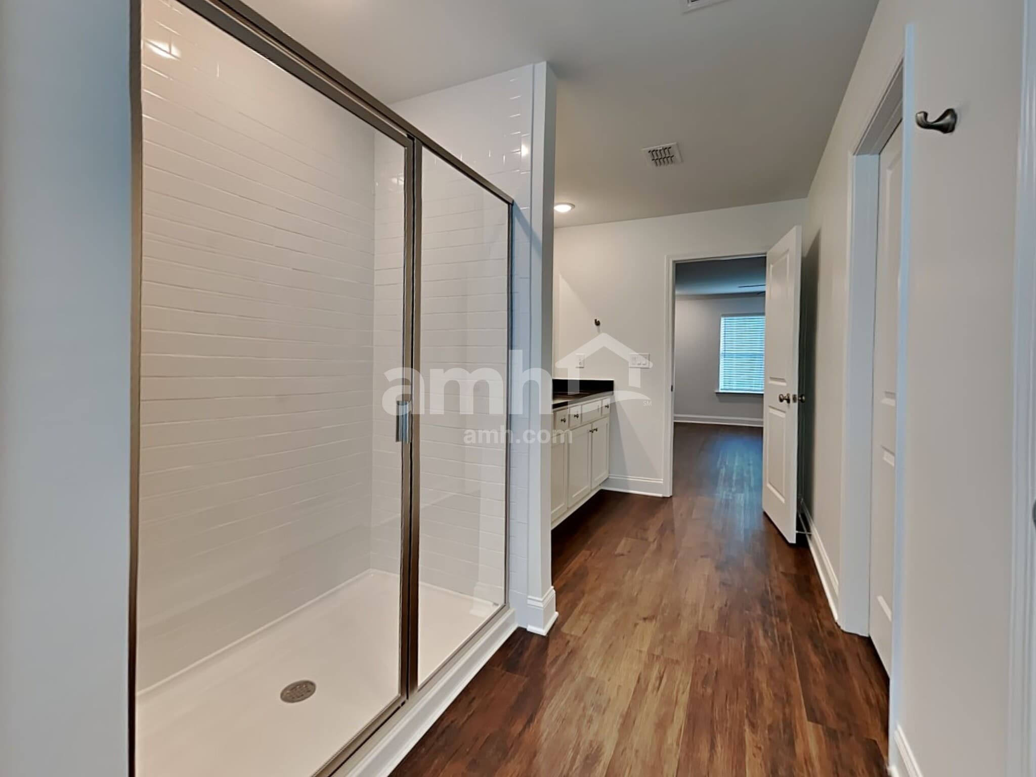 Building Photo - 143 Spruce Cir