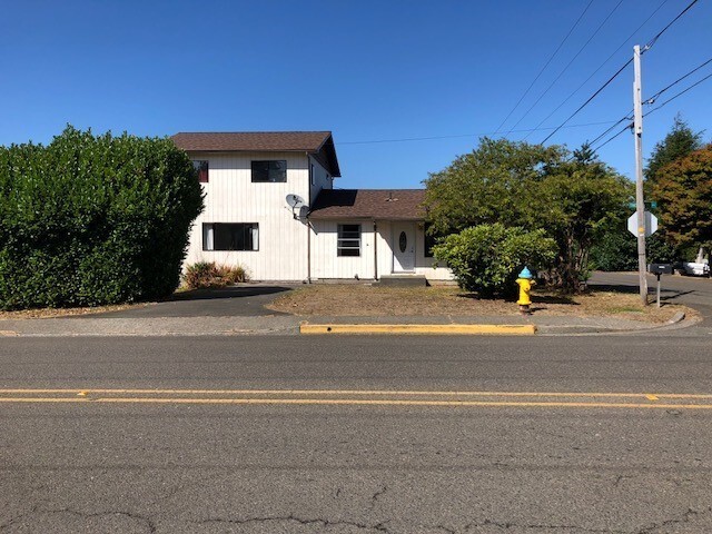 Building Photo - 1510 Thompson Rd