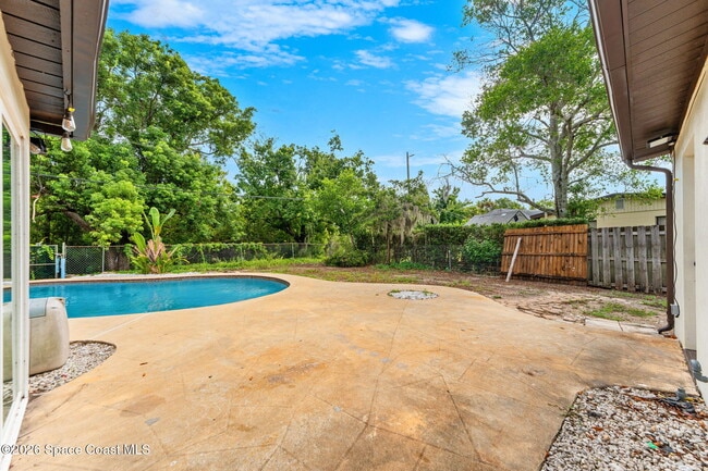Building Photo - 2426 Clemson Dr