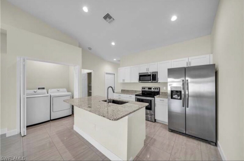 Building Photo - 2118 Zaharihas Dr