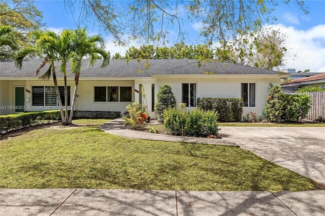 Building Photo - 11720 SW 81st Rd