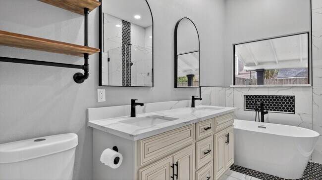 Building Photo - 4935 Otter Peak Dr