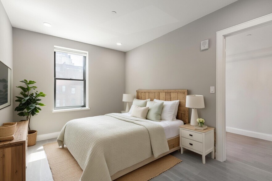 Building Photo - 169 Newbury St