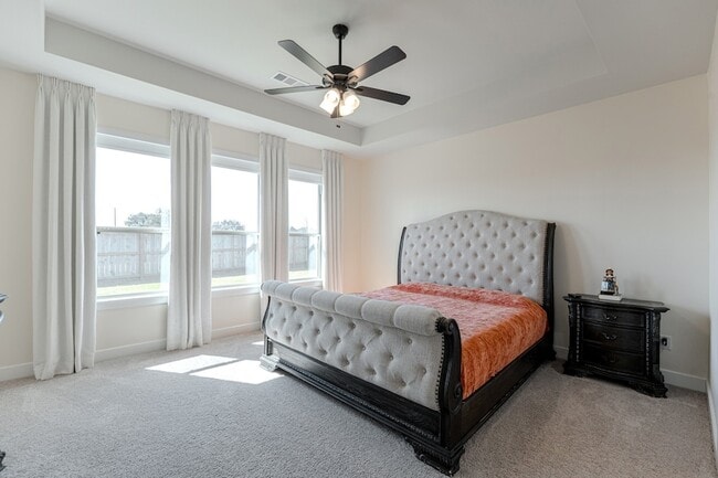 Building Photo - 102 Shining Succulent Dr