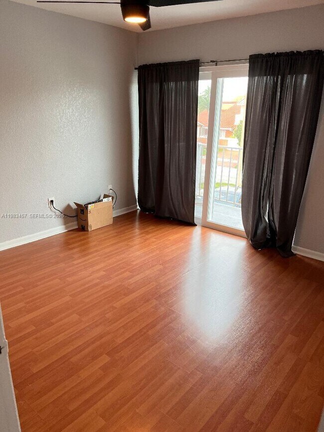 Building Photo - 11712 SW 13th St