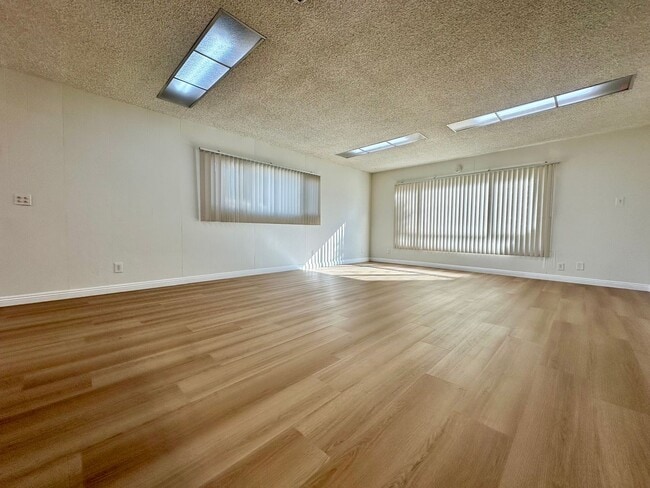 Building Photo - Large North Torrance House! Near Torrance Schools, Huge Yard, 2 Car Garage! *OPEN HOUSE EVERY SAT...