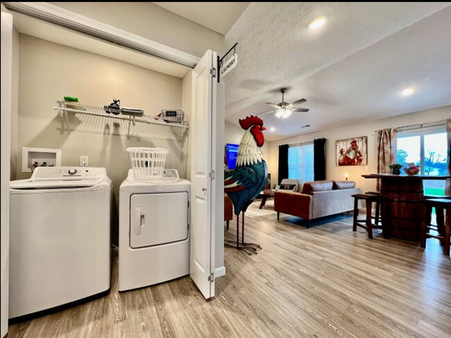 Building Photo - NEW Farmhouse Retreat Rustic decor and Cozy vibes!