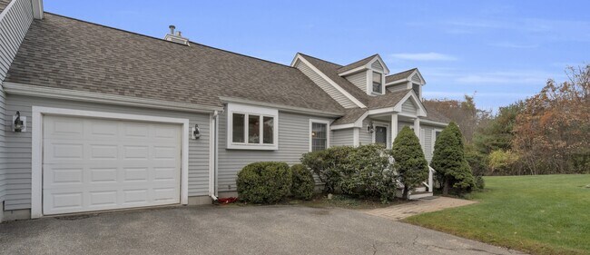 Building Photo - 319 Stearns St