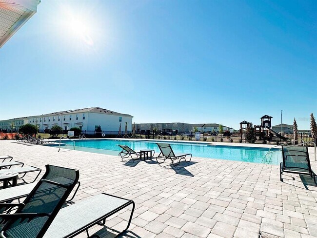 Building Photo - 1335 Tallowwood Ln