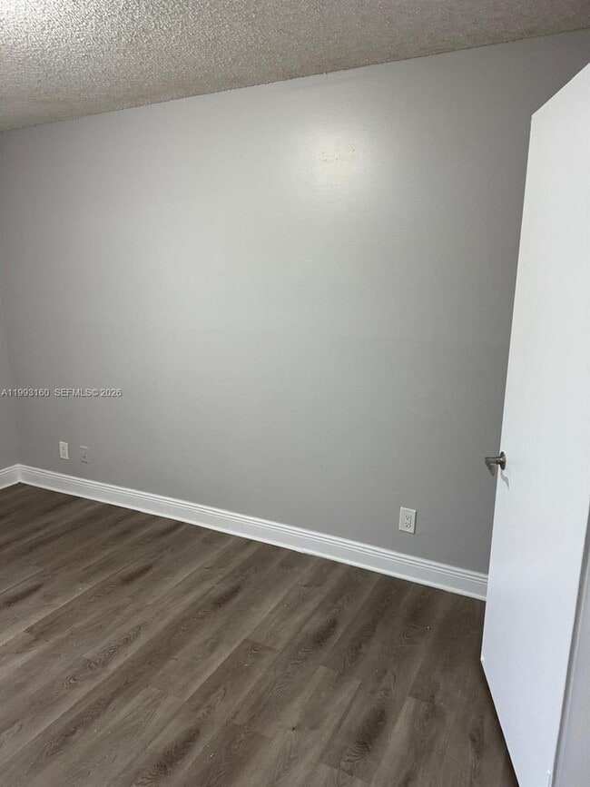 Building Photo - 5780 Rock Island Rd